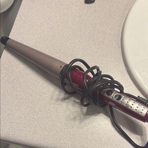 Conair Infiniti Pro Curling Wand - Red and Gold
